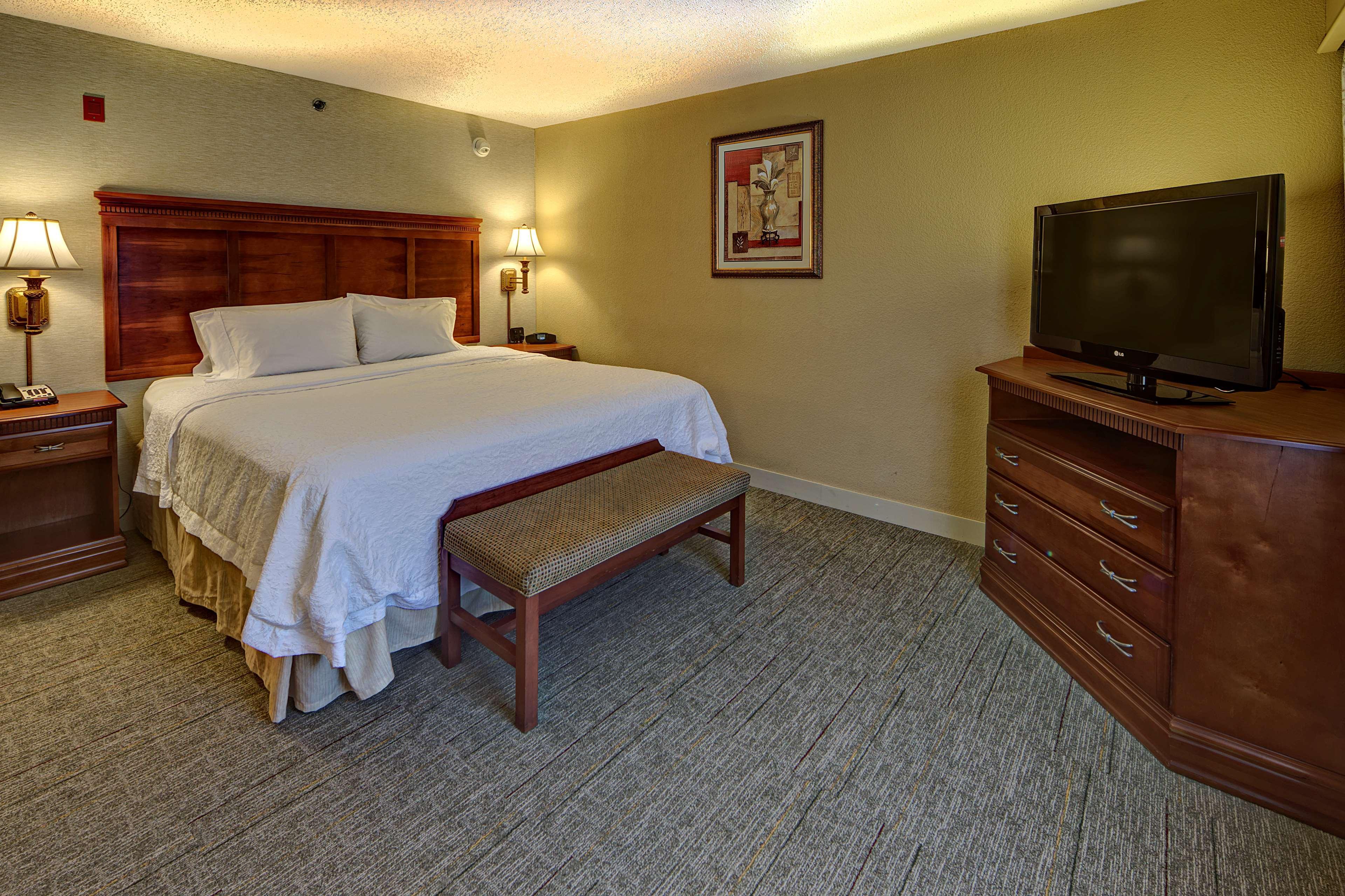 Hampton Inn Manning Bagian luar foto